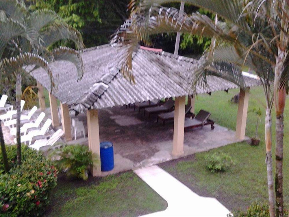 Delfin Beach Front Resort 에스테리요스 외부 사진